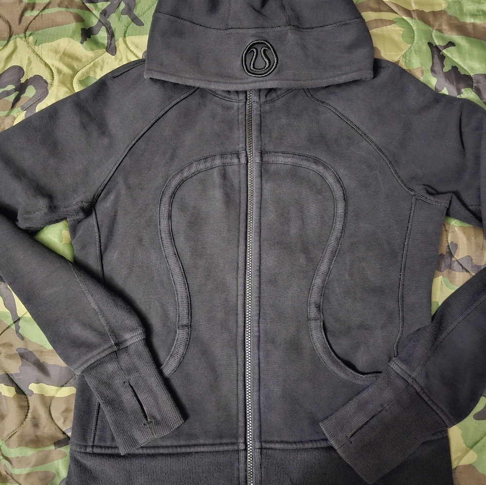 GUC LULULEMON SCUBA HOODIE JACKET